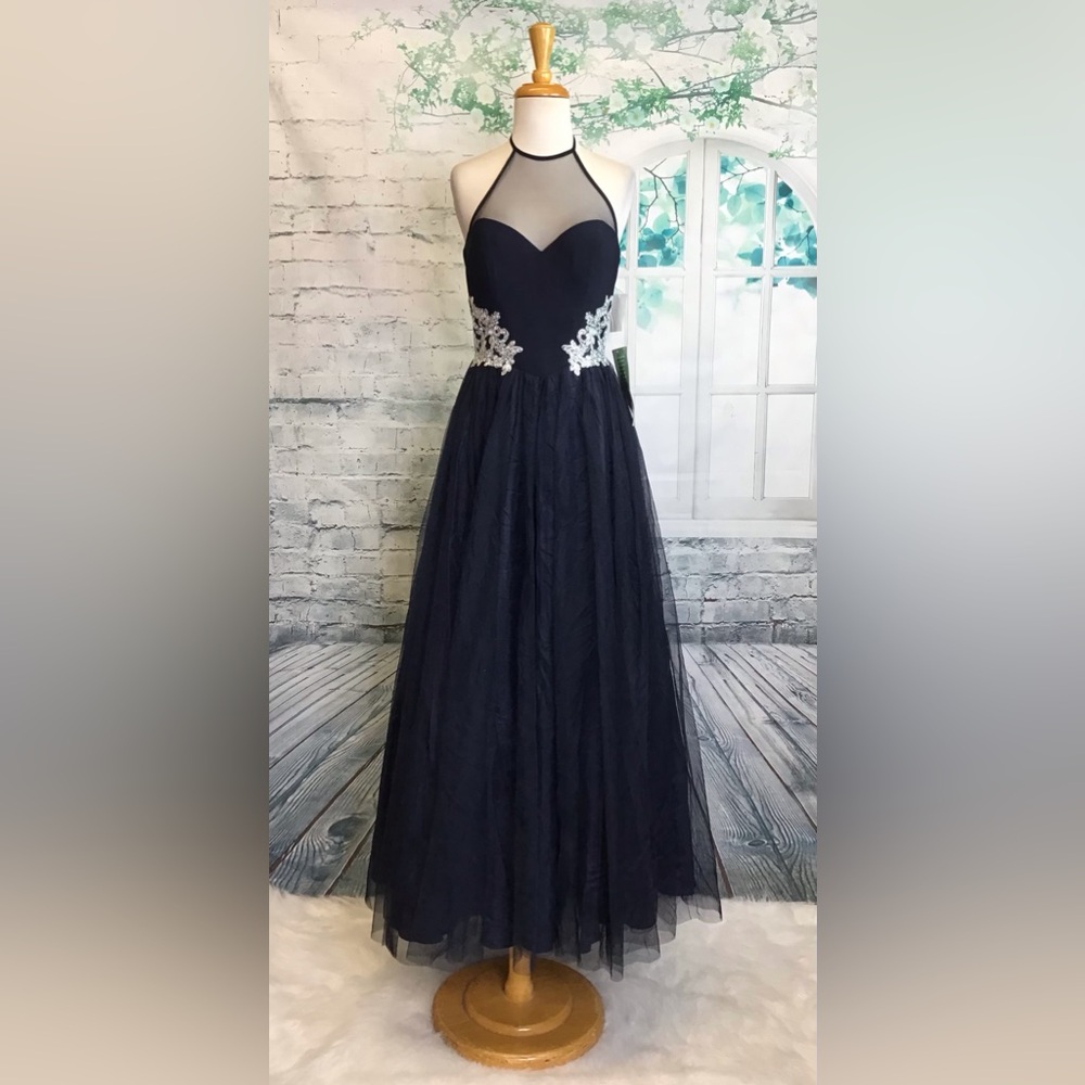 NWT DJ-JAZ Prom dress